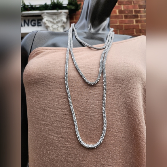 Elegant 5 Strand Black and Silver Layered Necklace - Picture 11 of 11